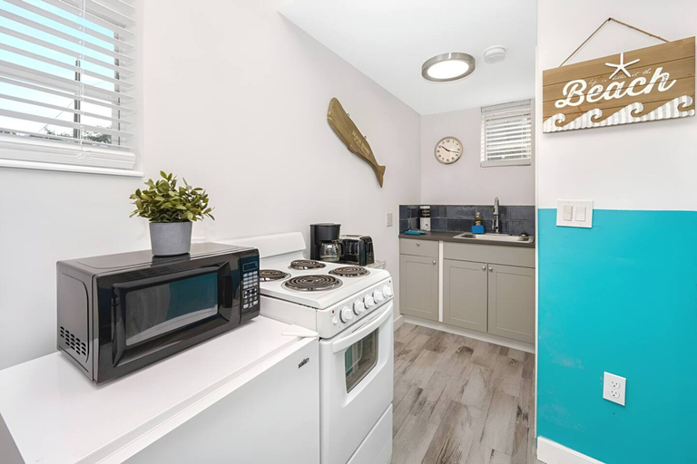 Room 4, Blue Coral Studio in Hollywood, Broward