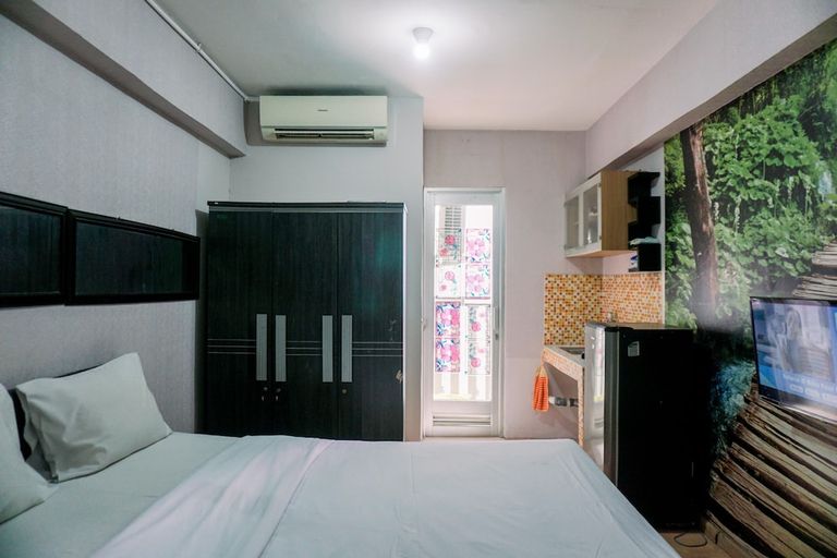 Bedroom 4, Warm And Cozy Stay Studio Green Bay Pluit Apartment, North Jakarta
