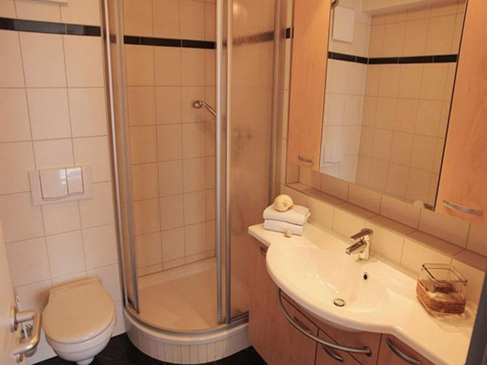 Bathroom 2, charmantes Appartement in Rechlin, Mecklenburgische Seenplatte