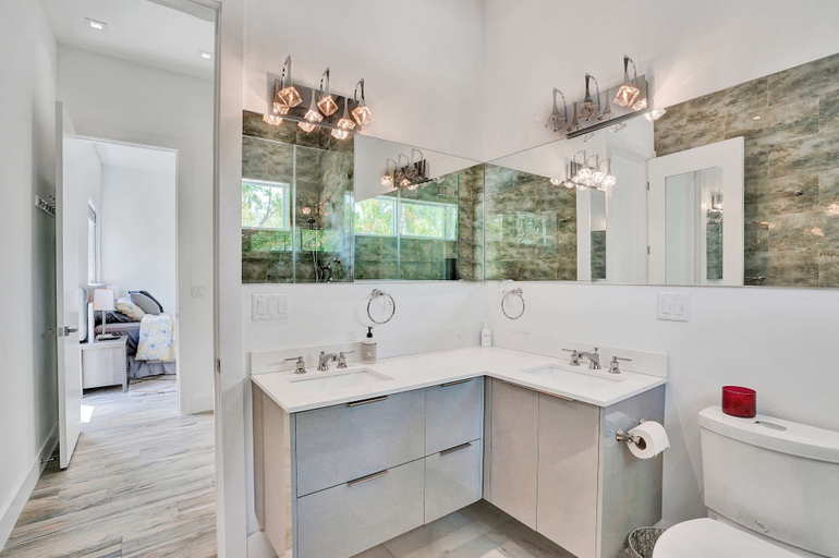 Room 4, Miami Stunning Waterfront Villa Escape, Miami-Dade