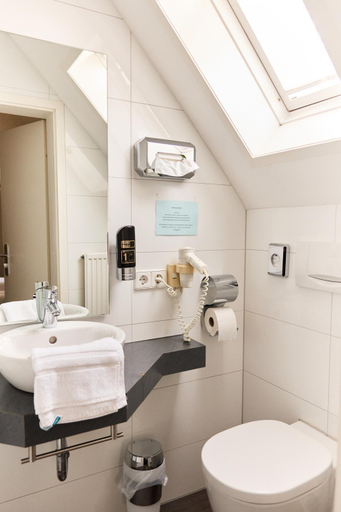 Bathroom 3, Landhotel Traube, Baden-Baden