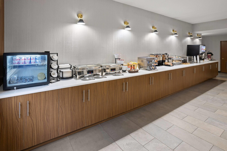 Food & Drinks 5, Wingate by Wyndham Pittsburgh/New Stanton, Westmoreland