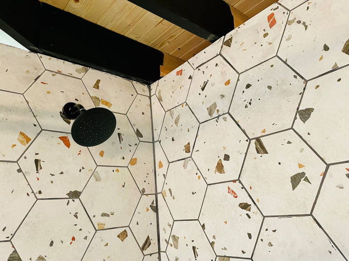 Room 2, Moonshine Hollow Dome by Rafting, Cocke