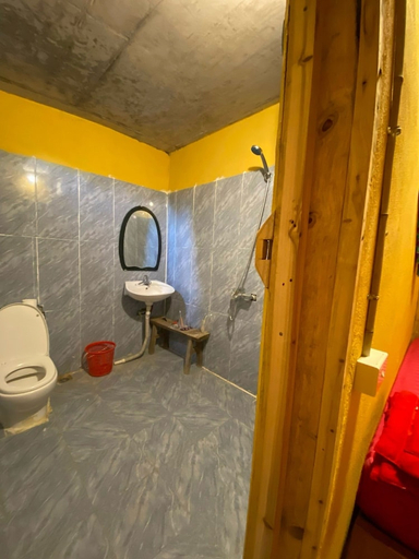 Bathroom 4, MOTOGO Home, Đồng Văn