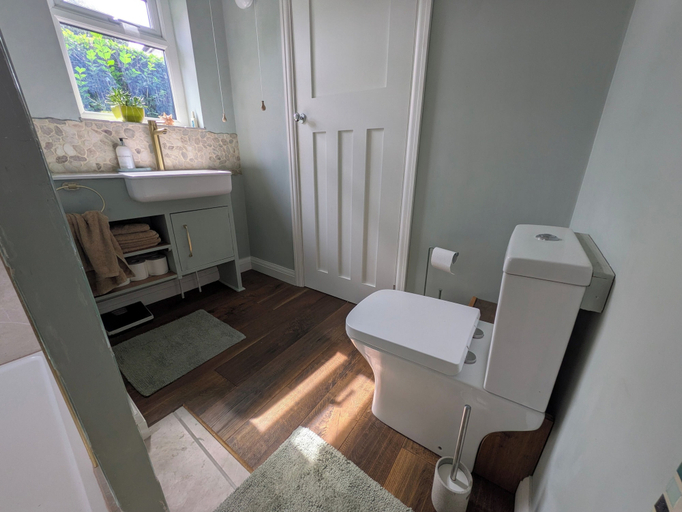 Bathroom 3, Cherry View House 3 Bed Garden Parking Sleeps 8, Bristol