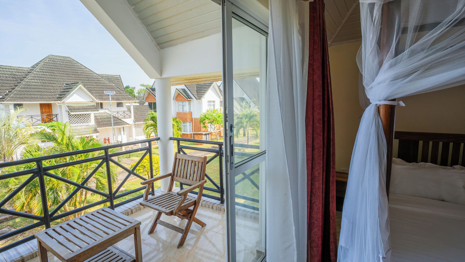 Room 4, BLUE WATER VILLAS, Msambweni
