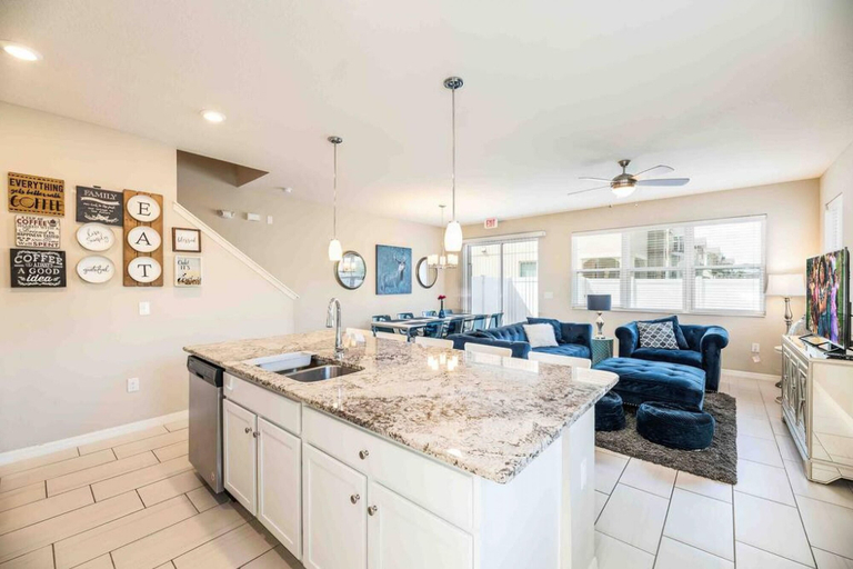 Room 2, Super Chic-4 Bedroom Townhome IN Disney Area, Osceola