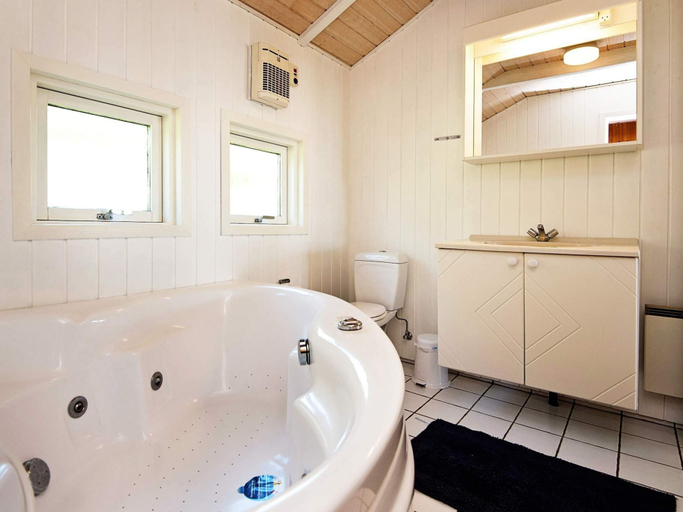 Bathroom 3, 4 Star Holiday Home in Sjolund, Kolding
