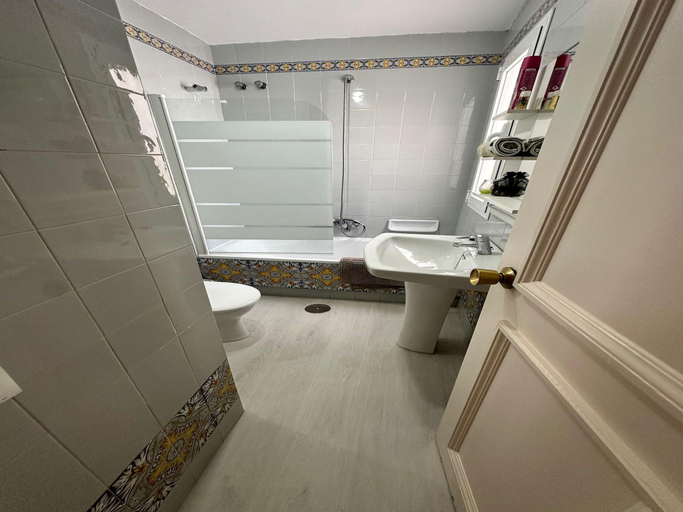 Bathroom, Studio in Estepona near Sandy Beach, Málaga