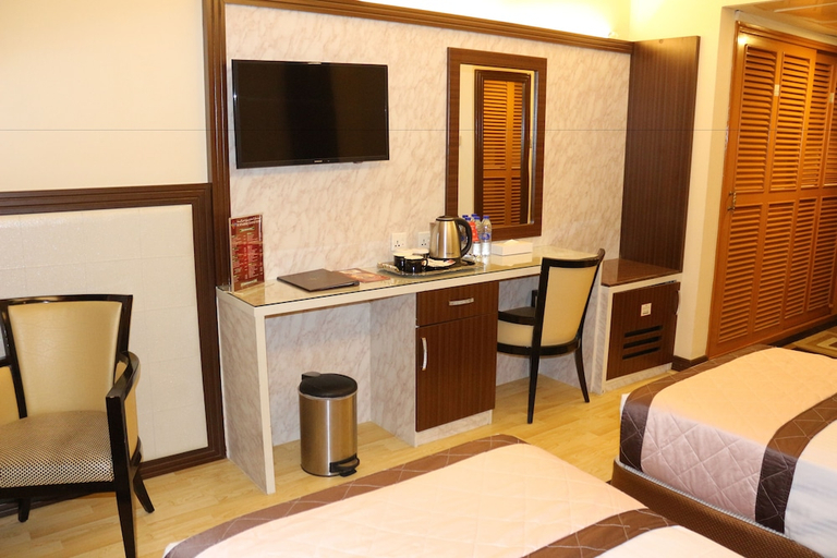 Bedroom 3, Al Khaleej Grand Hotel, Dubai