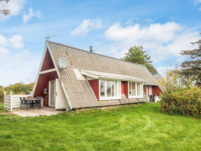 Others 1, 4 Person Holiday Home in Romo, Tønder