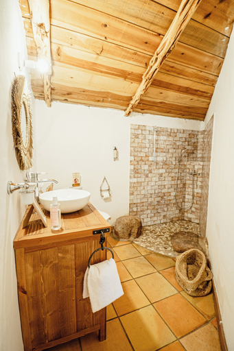 Bathroom 5, RANCH CAMPO, Corse-du-Sud