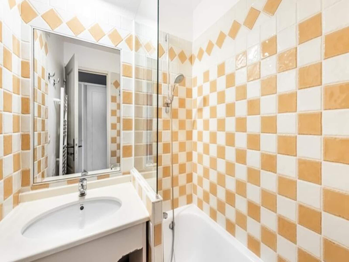 Bathroom, Villa in Cannes with Infinity Pool Sea Views, Alpes-Maritimes