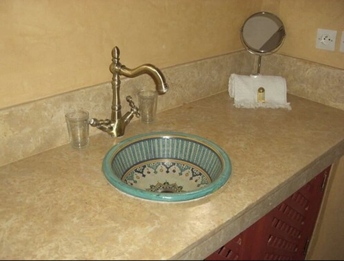 Bathroom 5, Riad Ifoulki, Marrakech