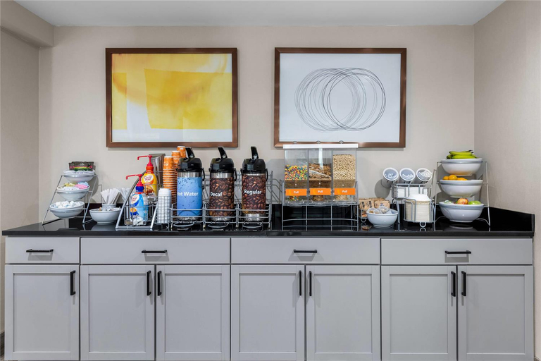 Food & Drinks 5, Comfort Suites Knoxville West - Farragut, Knox