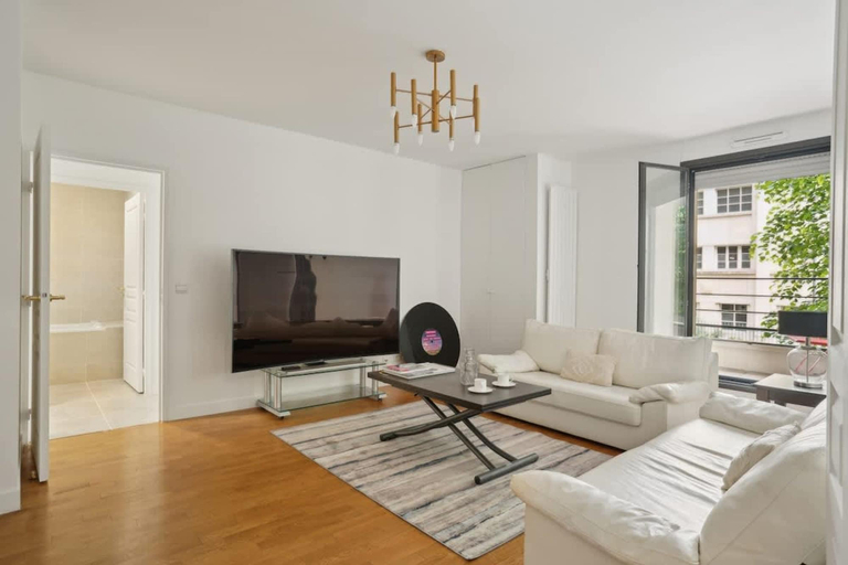Living area 2, Elegant New Apartment With Balcony in the 16th - M, Paris