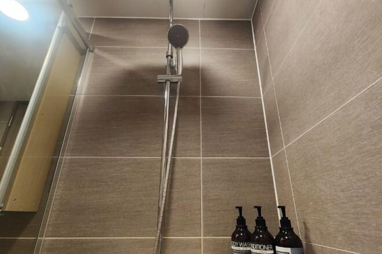 Bathroom 3, The Bayment Rasidence
