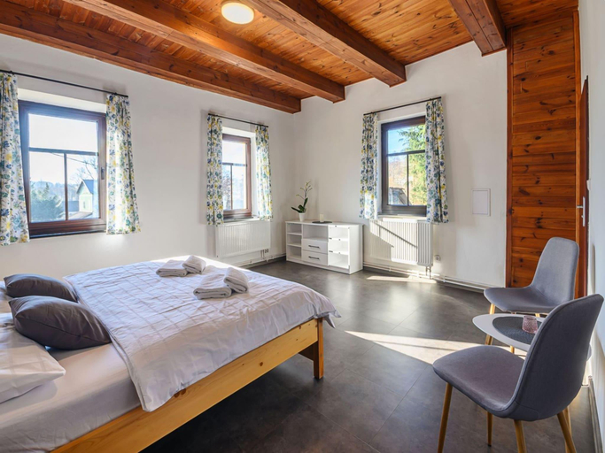 2, Villa near Prkenny Dul with Sauna, Trutnov
