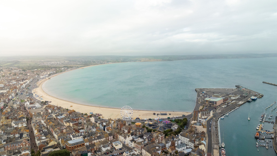 Room 2, Spacious 2-floor Flat Near Weymouth Seafront, Dorset