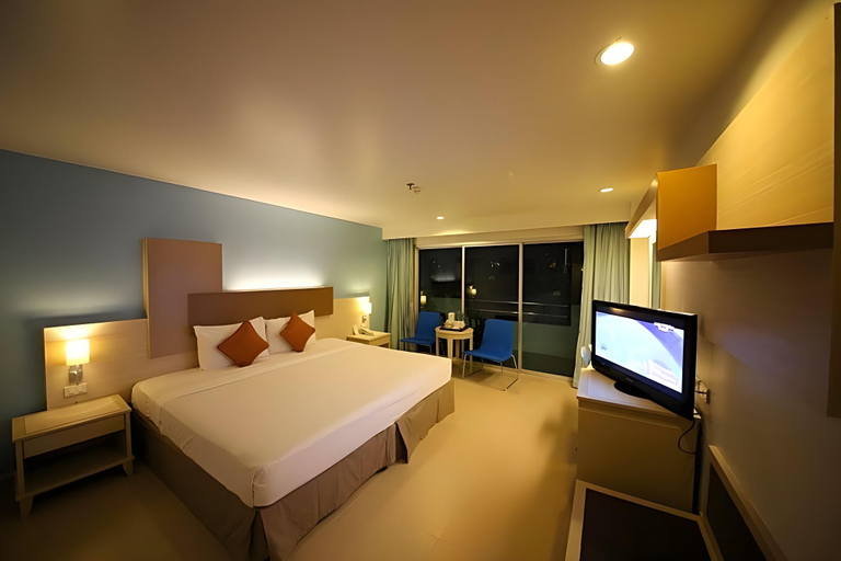 Bedroom 3, Sunshine Vista Hotel, Pattaya