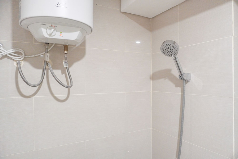 Bathroom 3, Good Choice And Homey Studio At Daan Mogot City Apartment, Jakarta Barat