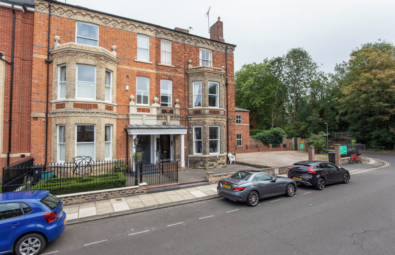 Exterior & Views 2, Sycamore Apartments, York