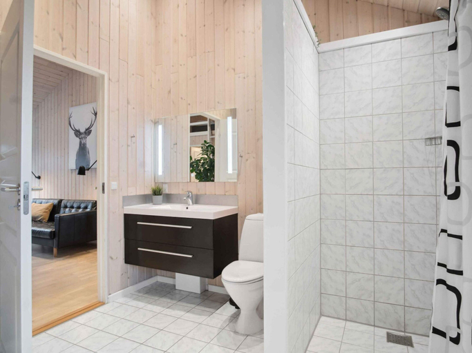 Bathroom 4, Holiday Home in Juelsminde, Hedensted