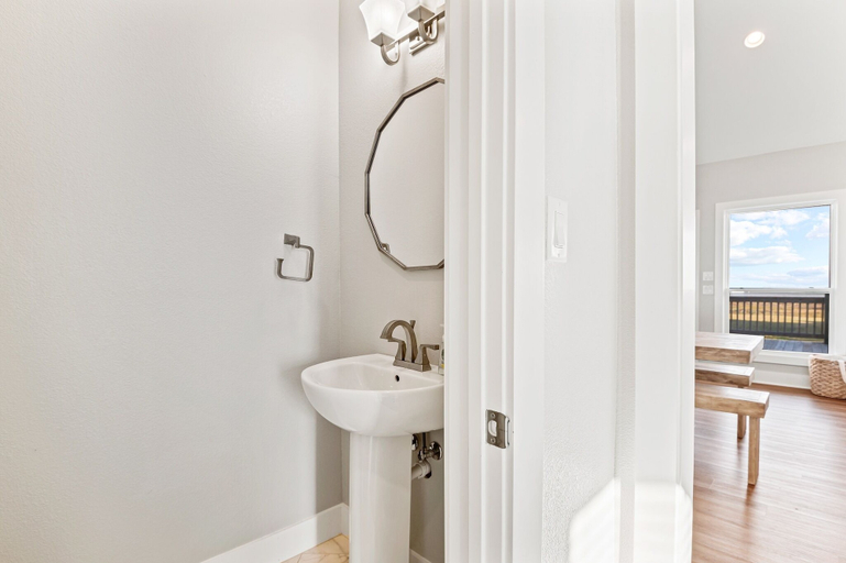 Bathroom 2, Stay Awhile 4 Bedroom Home by RedAwning, Galveston