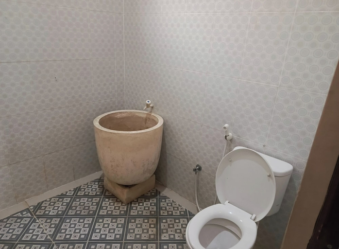 Bathroom 5, The F One Village, Bogor