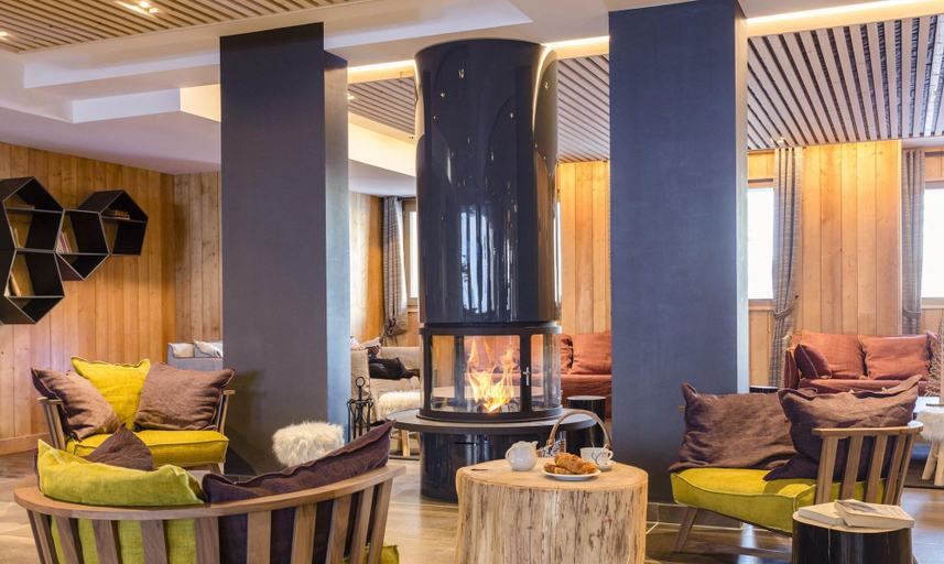 Interior 2, Apartment in Alps with Spa & Pool, Savoie