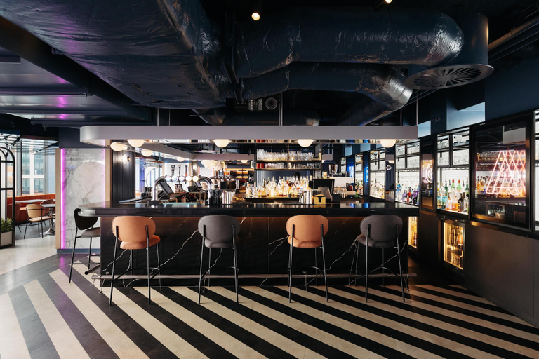 Food & Drinks 4, YOTEL Glasgow, Glasgow