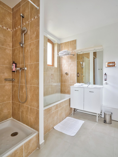Bathroom 4, Residhome Paris Saclay – Bures sur Yvette, Essonne