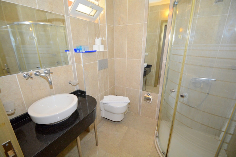 Bathroom 5, Hotel Istankoy, Bodrum