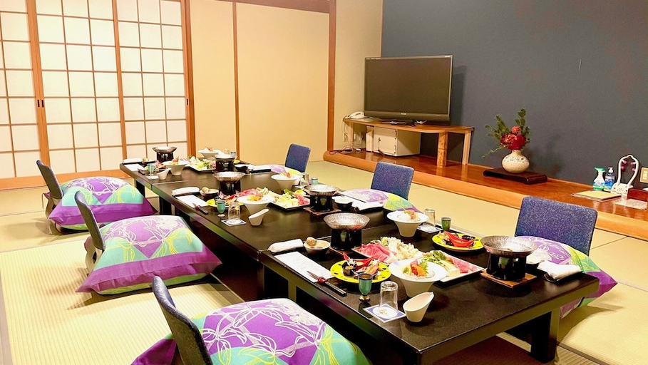 Food & Drinks 4, Hotel Yunomoto, Komono