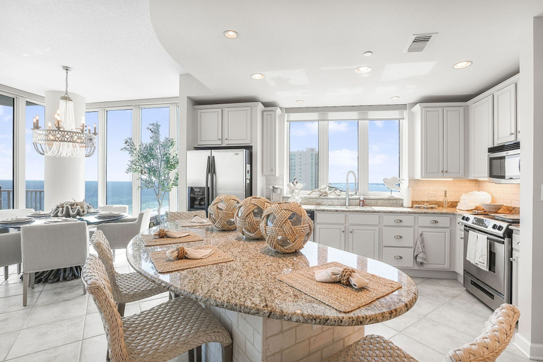Private kitchen 2, Lagoon Tower 1301 3 Bedroom Condo, Baldwin