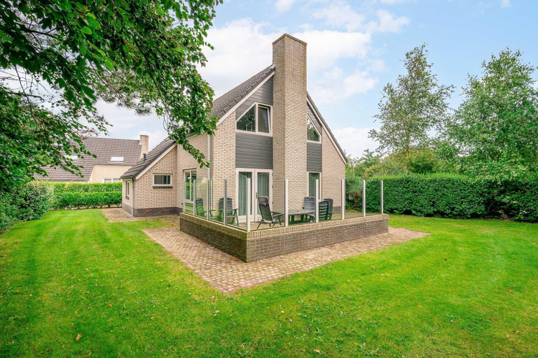 Exterior 2, Charming Villa With Sauna and South-facing Garden, Texel