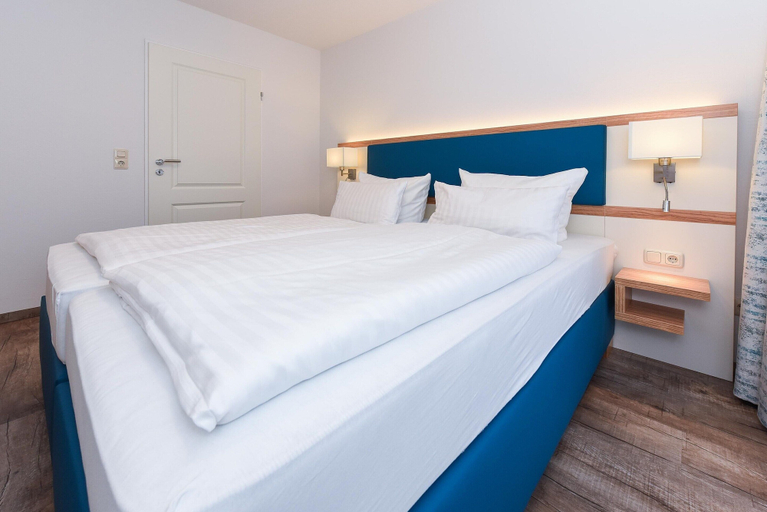 Room 4, Gemuetliche Ferienwohnung mit Balkon - Ideal fur 2 Personen, Wittmund
