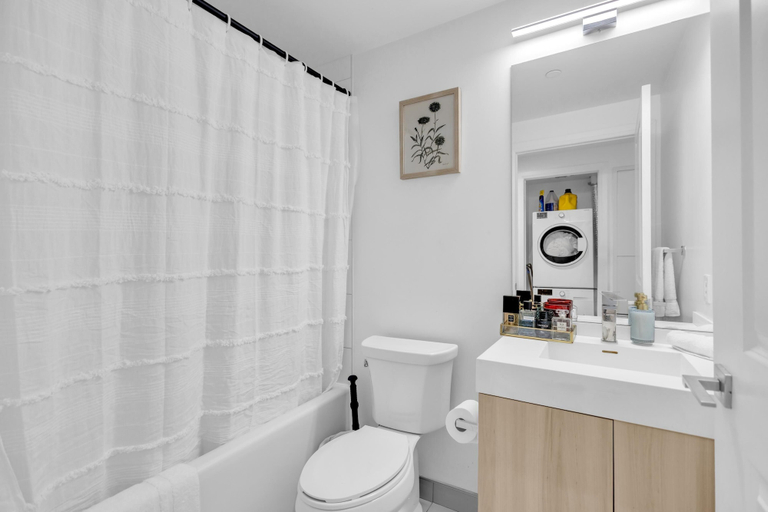 Bathroom 3, The Jarvis Suites, Toronto