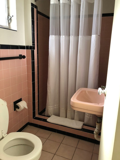 Bathroom, The Scoot Inn, Volusia