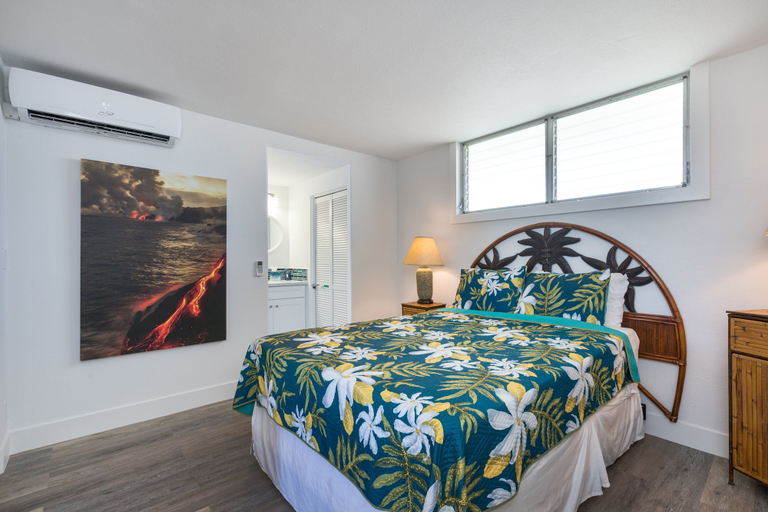 Room 5, Kona Alii Penthouse 710 2 Bedroom Condo, Hawaii