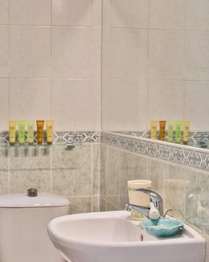 Bathroom 2, Crawford Place Suites I, London