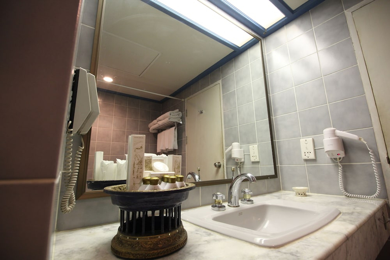 Bathroom 3, Chiang Mai Hill, Muang Chiang Mai