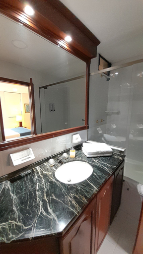 Bathroom 4, Travelers Apartamentos & Suites Castellón de Juanambú, Santiago de Cali