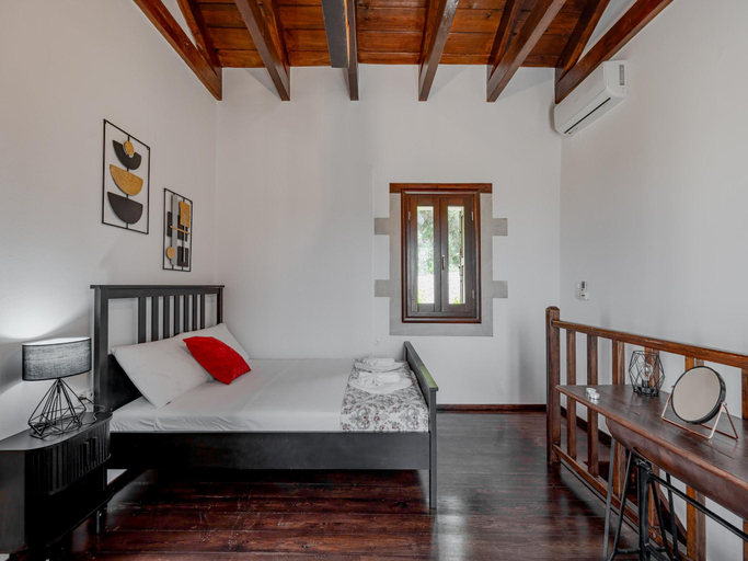 Bedroom 4, Evergreen, Crete