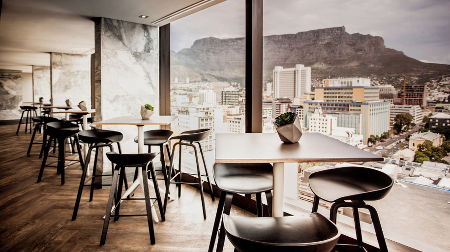 Food & Drinks 5, Sunsquare Cape Town City Bowl, City of Cape Town