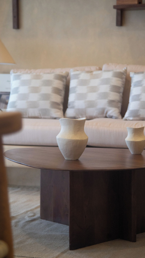 Living area 2, Minimalist elegance by the beach, José Azueta