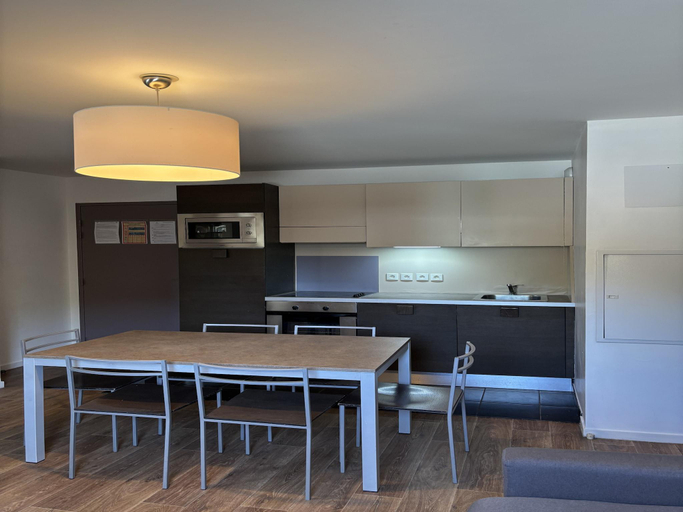 Others 3, bedroom apartment for six guests, Isère