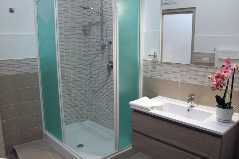 Bathroom 5, Le Mirage Boutique II, Reggio Di Calabria