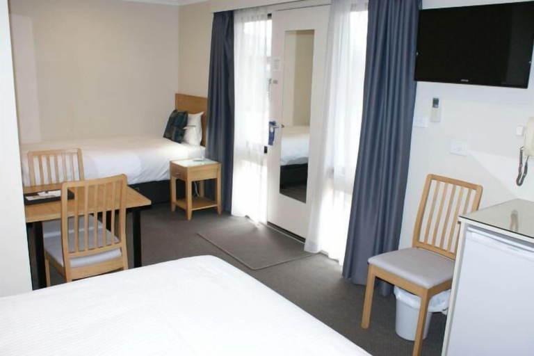 Bedroom 3, Apollo Bay Motel & Apartments, Colac-Otway - South