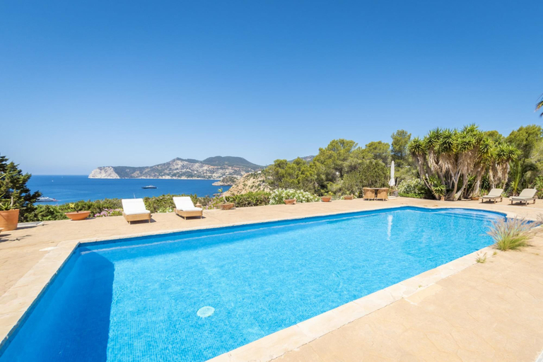 Room 5, Exclusiva Villa Vista mar 100 mt de Blue Marlin, Baleares
